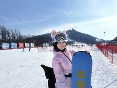 -庙香山滑雪场