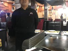 -利昂法式铁板主题餐厅(新奥购物中心店)