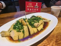 -魏铭鱼头捞饭(晋阳路店)