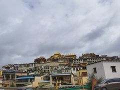 -噶丹松赞林寺