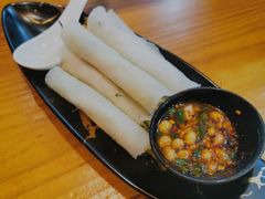 -野山舂·贵州现舂酸汤火锅(鸿通城店)