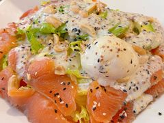 牛油果三文鱼沙拉-HELLO 27 意面·沙拉·帕尼尼