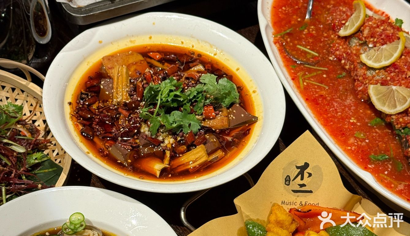 周末聚会首选！超惬意酒馆还能看球赛！