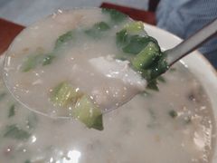 -黄桷树曹家私房菜(江与城店)