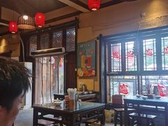 -富正毅三下锅·湘西韵味(天门山索道店)