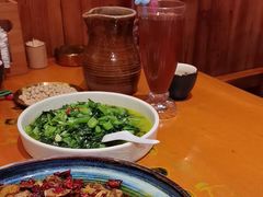 -老滇山寨•云南特色菜•地方菜•民族风情歌舞表演(金碧店)