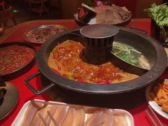 -晓宇重庆火锅(西安荟聚店)