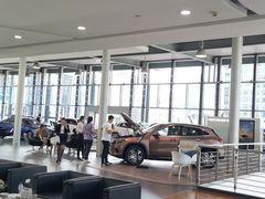 -杭州中升之星奔驰4S店(滨江店)