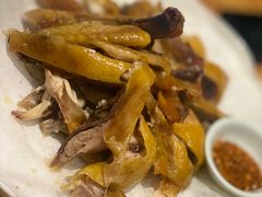 -头上红煨盐鸡·非遗院子餐厅