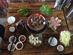 -阿婆情腊排骨火锅(金虹路店)