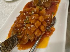 松鼠桂鱼（称重50g起）-梅龙镇酒家(南京西路总店)
