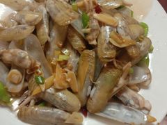 -宾朋海鲜特色美食餐厅·纯手工鲅鱼水饺(兴海路店)