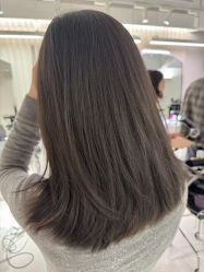 -SALON DE VANHADA