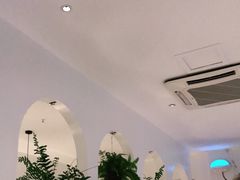 -春树下·树屋花房西餐厅(罍街AS1980店)