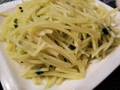 -临江餐馆二楼美食部落