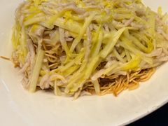 韭黄肉丝广式煎面-新雅粤菜馆(南京东路店)