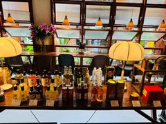-银米·云南传统过桥米线(双廊黑金冠店)