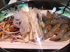 黄金白菜+金针菇-三个渔夫·蒸汽海鲜(小白楼店)