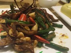 酱爆鸭舌-盘飧市(春熙路店)