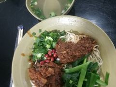 -老师专·玉溪特色小吃