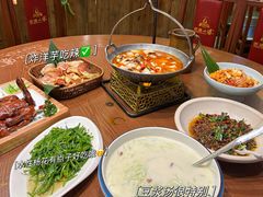 -老滇山寨•云南特色菜•地方菜•民族风情歌舞表演(金碧店)