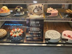 面包甜点陈列柜-DQ·蛋糕·冰淇淋(大宁国际商业广场店)