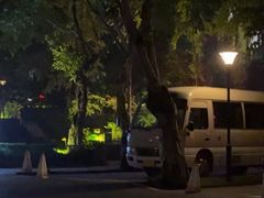 -泸州泸舍酒店(江阳区水井沟步行街店)