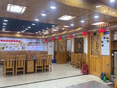 -屯老二农家铁锅炖·行业领军者(梅江店)