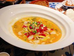 金汤酸菜鱼-绿茶餐厅(光谷世界城步行街店)
