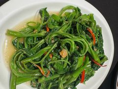 -铜锣湾·有麝自然香(渝北财富中心店)