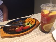 -必胜客(武汉欢乐谷店)