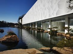 -罗红摄影艺术馆