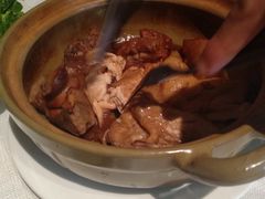 猪手煲土鸡-麓湘小镇(开福万达广场店)