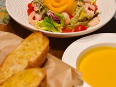 牛油果鲜虾沙拉-秀·爱尔兰餐吧(上海路店)