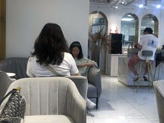 -Fridi Patisserie Cafe