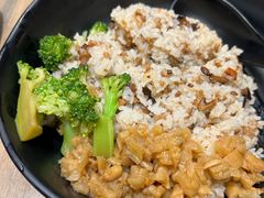 玉米虾仁饭-好人民间·番茄鱼酸菜鱼(杭州永旺梦乐城店)