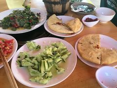 -大众跷脚牛肉馆·非遗传承单位(峨眉山店)