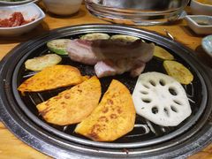 厚切五花肉-唯成•韩国炭火烤肉 유성고기