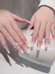 -丽心自助美甲美睫