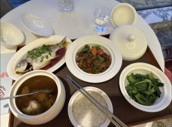 -臻康乃馨月子中心(集美店)