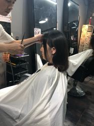 -茶发Salon·烫发染发理发