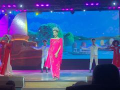 -金东尼人妖秀
