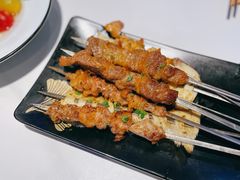 小柒羊肉串-钳小柒·小龙虾蓝龙王烧烤夜宵(长寿路店)