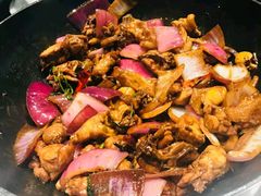 -胡须佬鸡煲四季火锅店(石厦西村直营店)