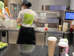 -奈雪的茶(亨特国际广场店)