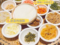 丝娃娃-包整·丝娃娃(一览甲秀楼风景店)