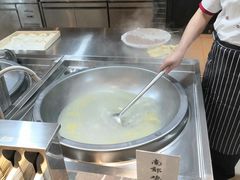 南郊鸡肉丸-南郊宾馆·风味自助餐厅·山东十六地市特色菜