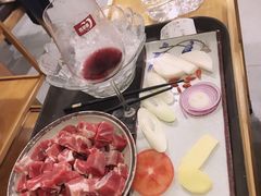 -毛辣果·贵州红酸汤牛肉火锅(西单店)