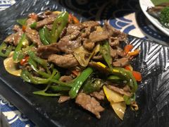 酸木瓜炒牛肉-紫滇源云南生态菜(丹凤街店)