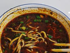 -陆元丰·兰州纯汤牛肉面(自强西路店)